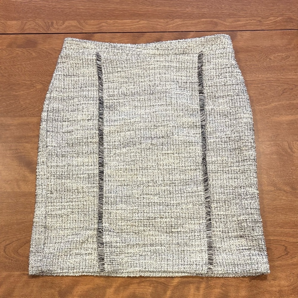 Banana Republic Textured Gray Pencil Skirt